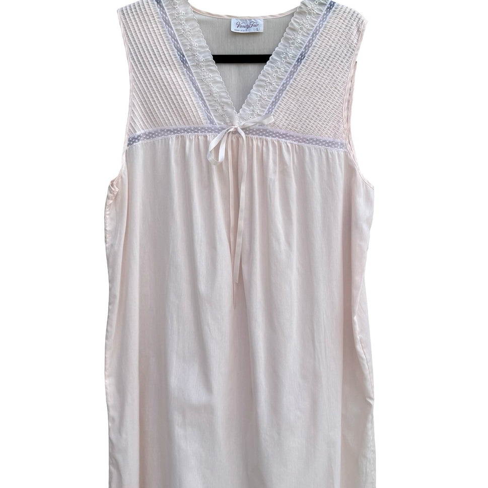Vanity Fair Vintage 80s Pink Lace Pintuck Feminine Nightgown USA L Grandmacore
