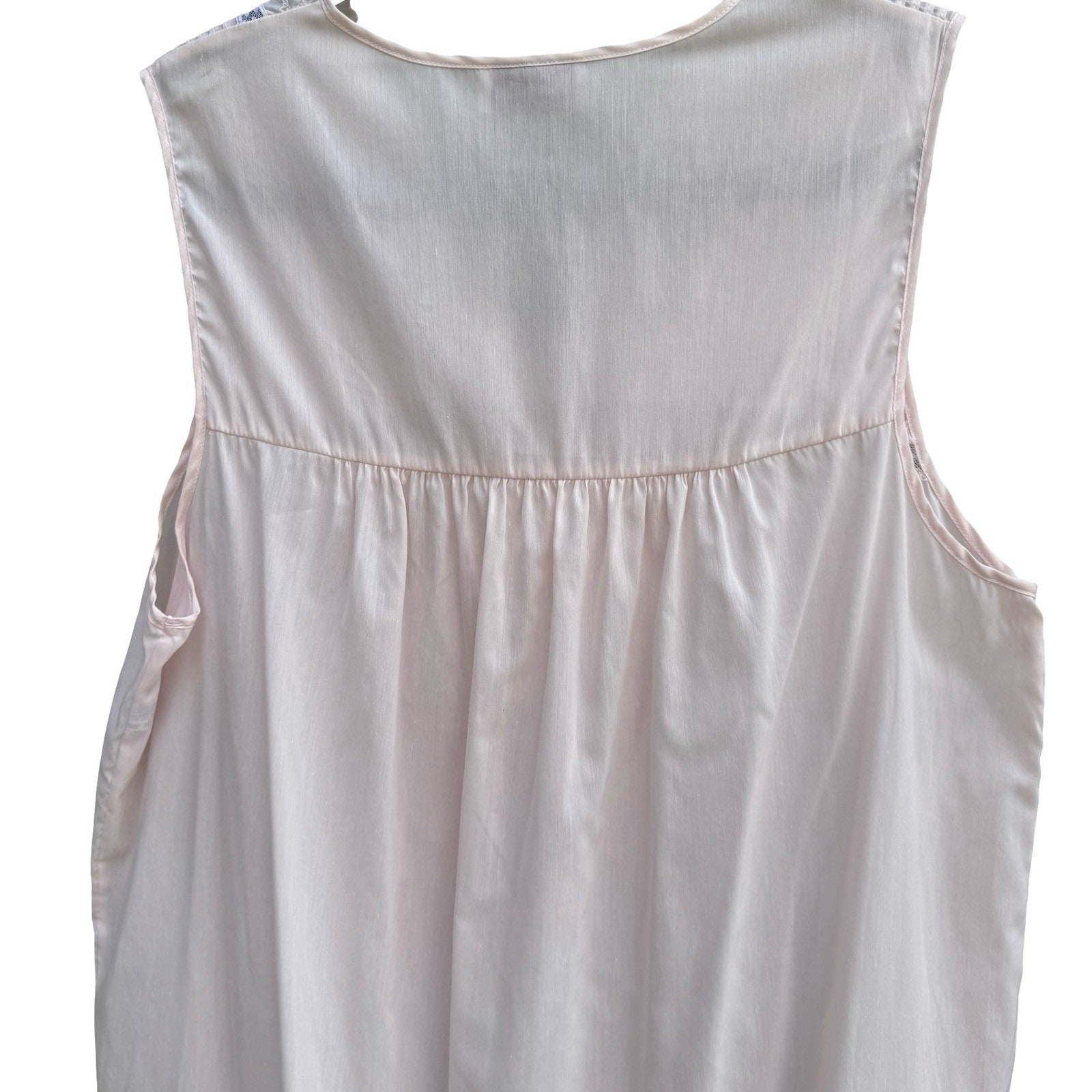 Vanity Fair Vintage 80s Pink Lace Pintuck Feminine Nightgown USA L Grandmacore