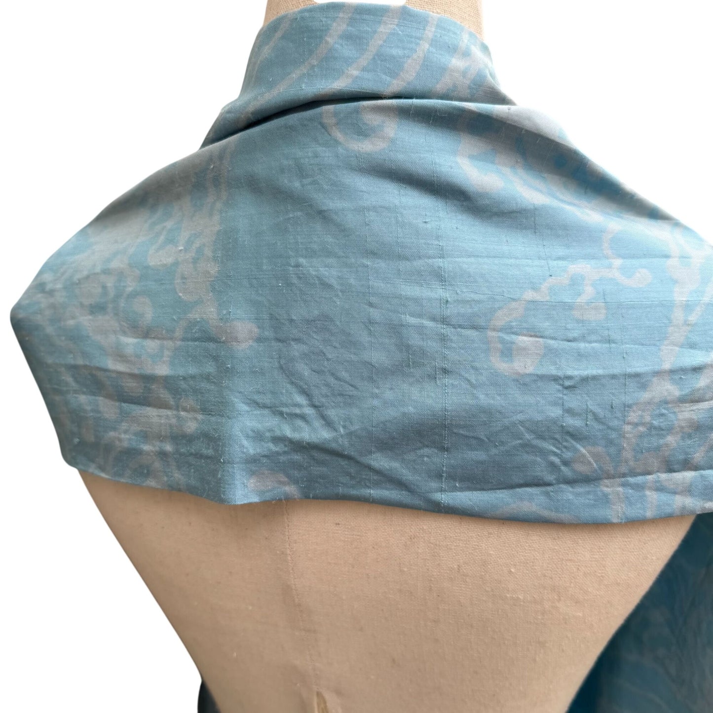 Vintage Womens Light Blue Kimono Shawl Scarf Wrap Subtle White Wave Pattern OS