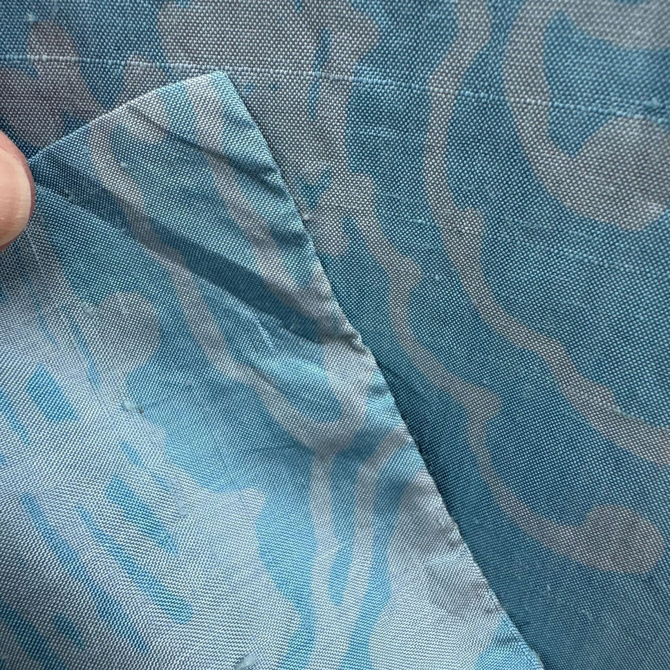 Vintage Womens Light Blue Kimono Shawl Scarf Wrap Subtle White Wave Pattern OS