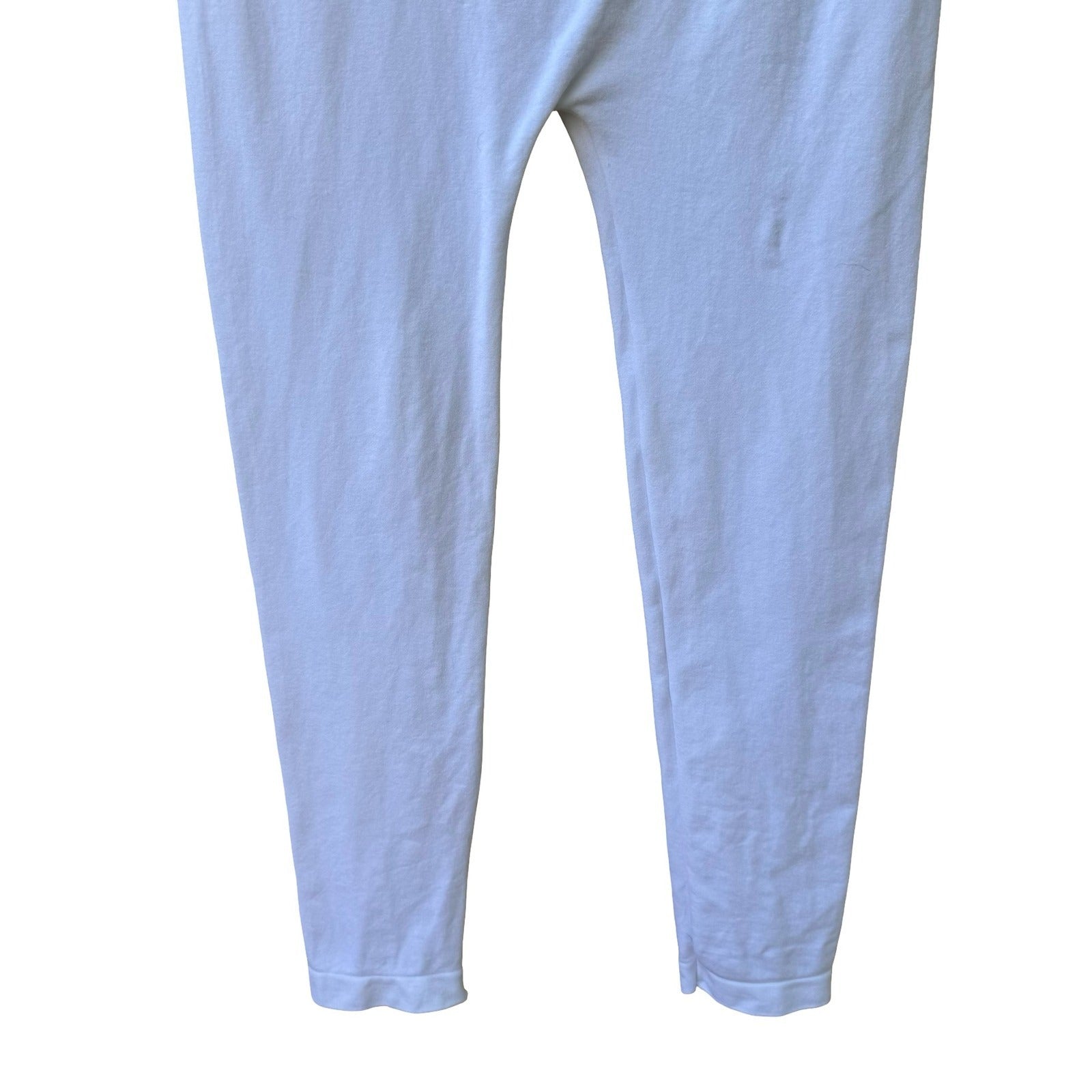 Aimez White Seamless Leggings Athleisure Layering Minimalist EC 1001 Stretch OS