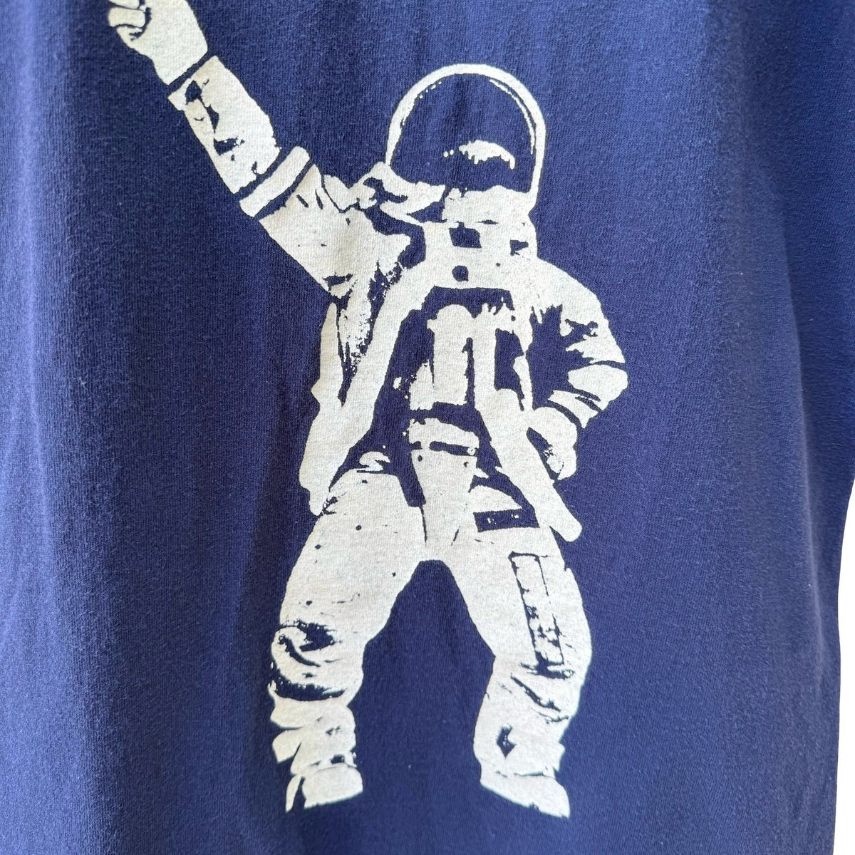 Gildan Museum of Flight Space NASA Astronaut Disco Ball Graphic T-Shirt Mens L