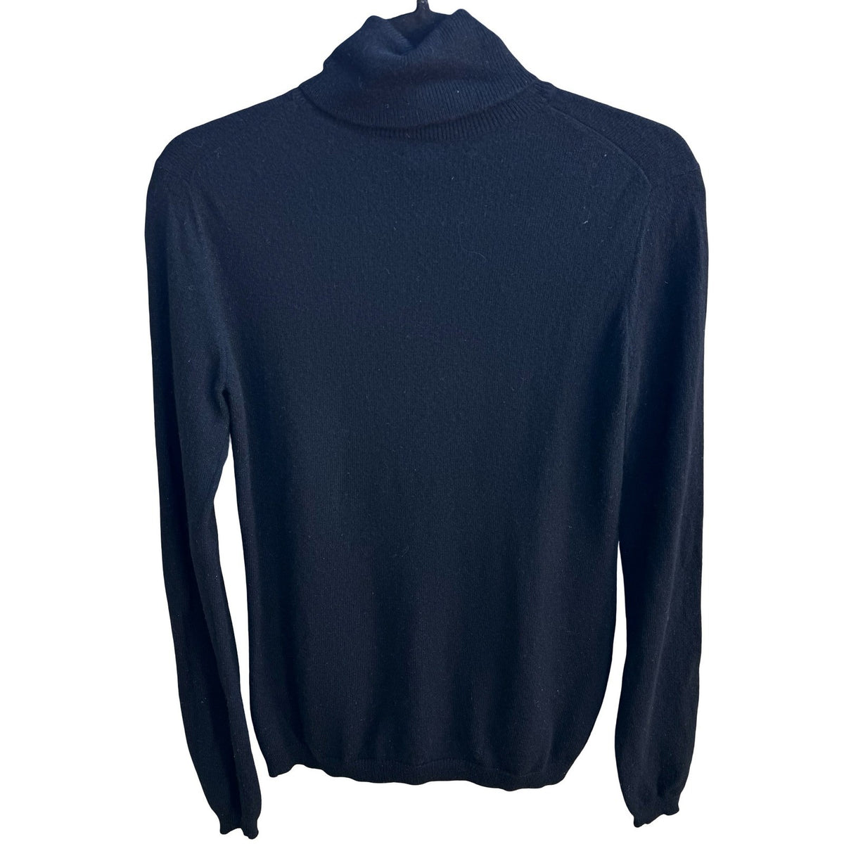 Neiman Marcus Cashmere Quiet Luxury Minimalist Preppy Turtleneck Sweater Black M