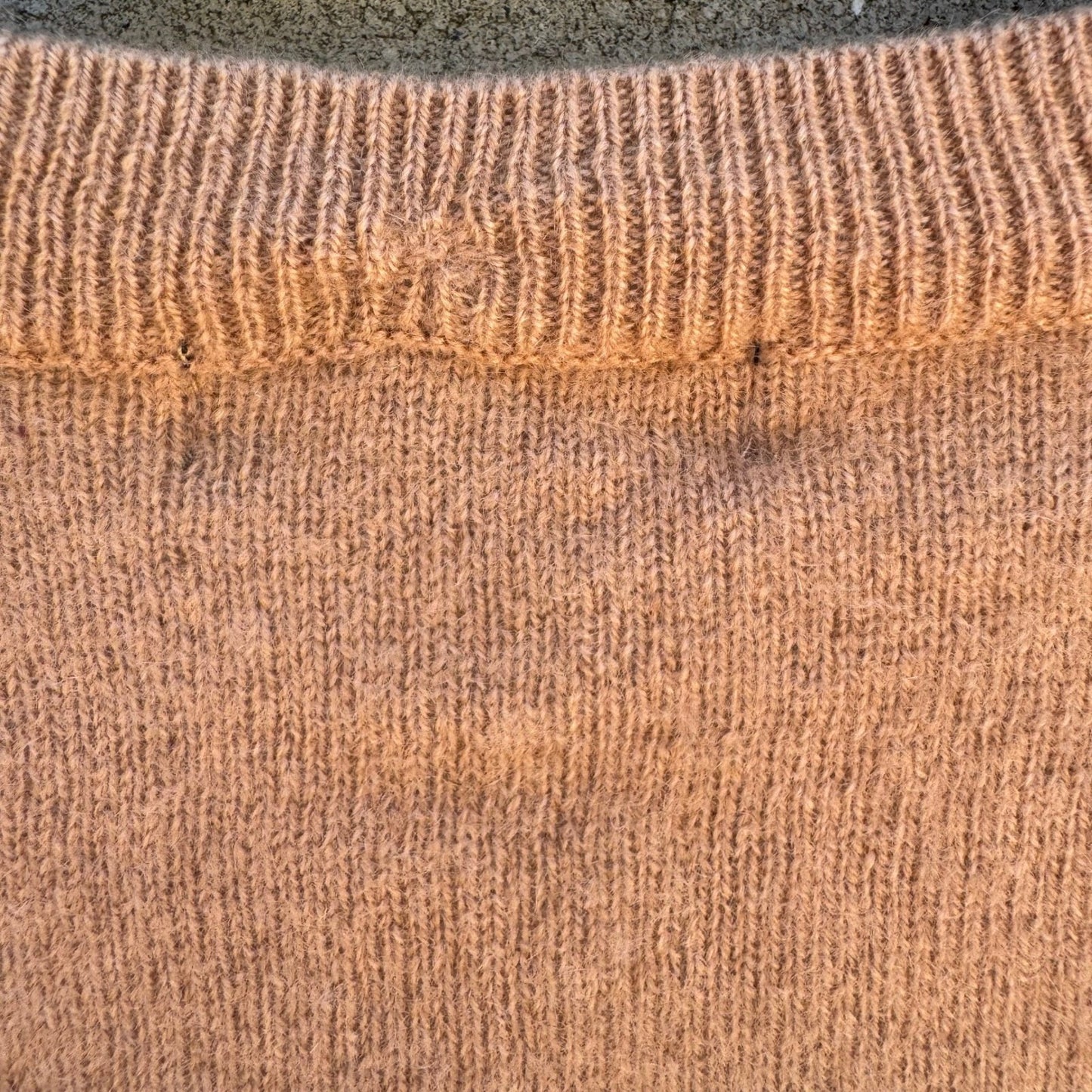 Quince Mongolian Cashmere Tee Camel Quiet Luxury Old Money Minimalist Sweater S
