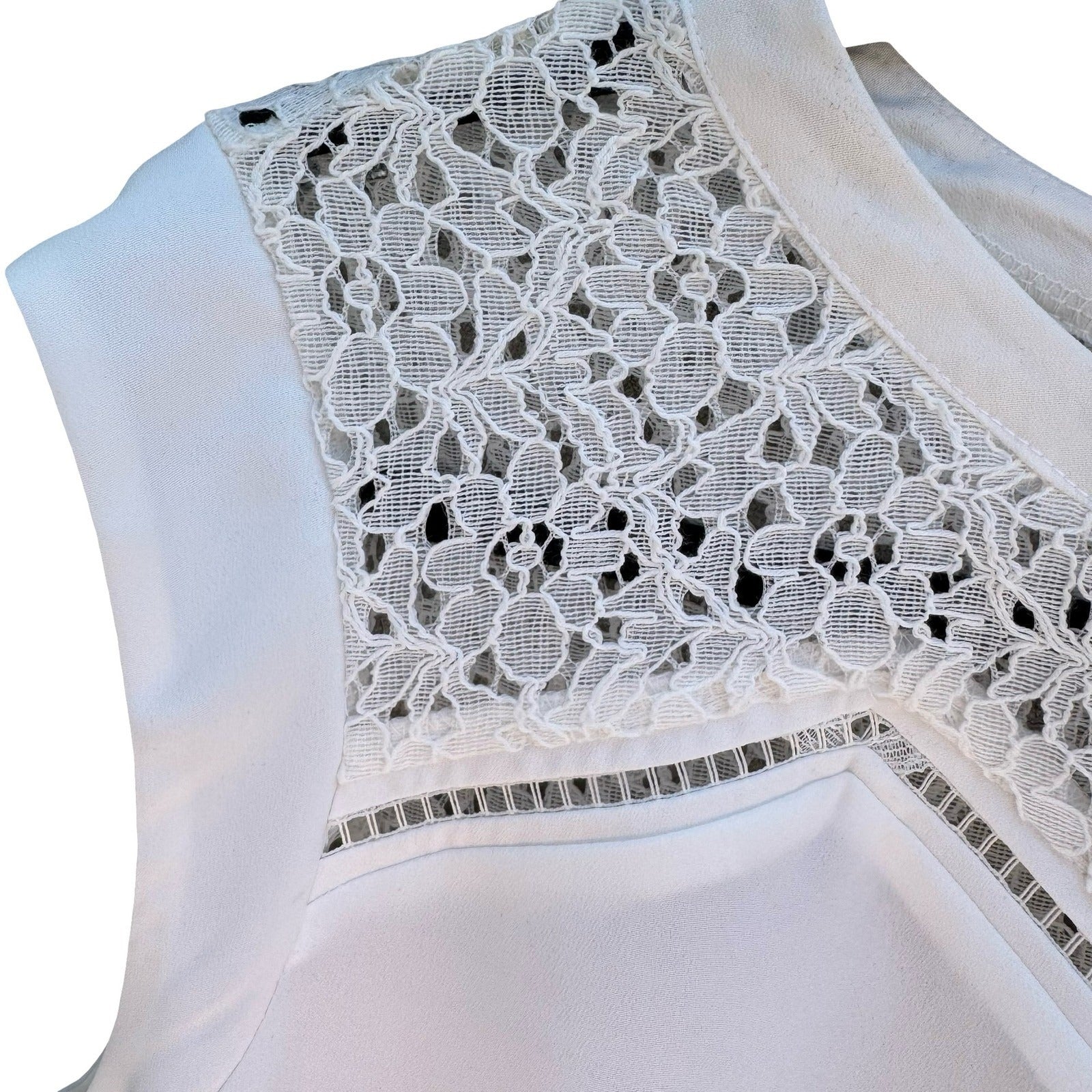 Worthington Womens PL Sleeveless Lace Yoke Blouse Snowdrift White Back Zip NWT