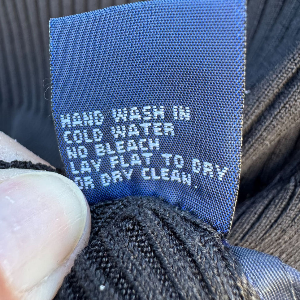 Bisou Jeans Vintage Y2K Black Ribbed Knit Fitted Top L Silk Blend Off-Shoulder