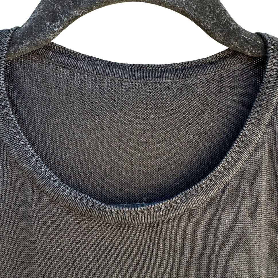 Womens Black Long-Sleeve Knit Crewneck Long Sleeve Minimalist Shirt Blouse Top