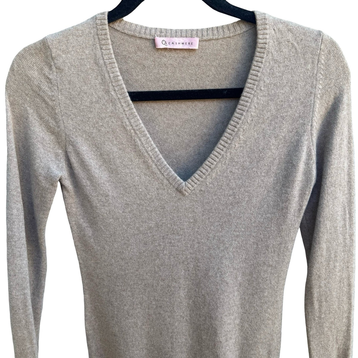 Qi Cashmere Quiet Luxury Minimalist Preppy Softcore Knit Pullover Sweater Tan XXS