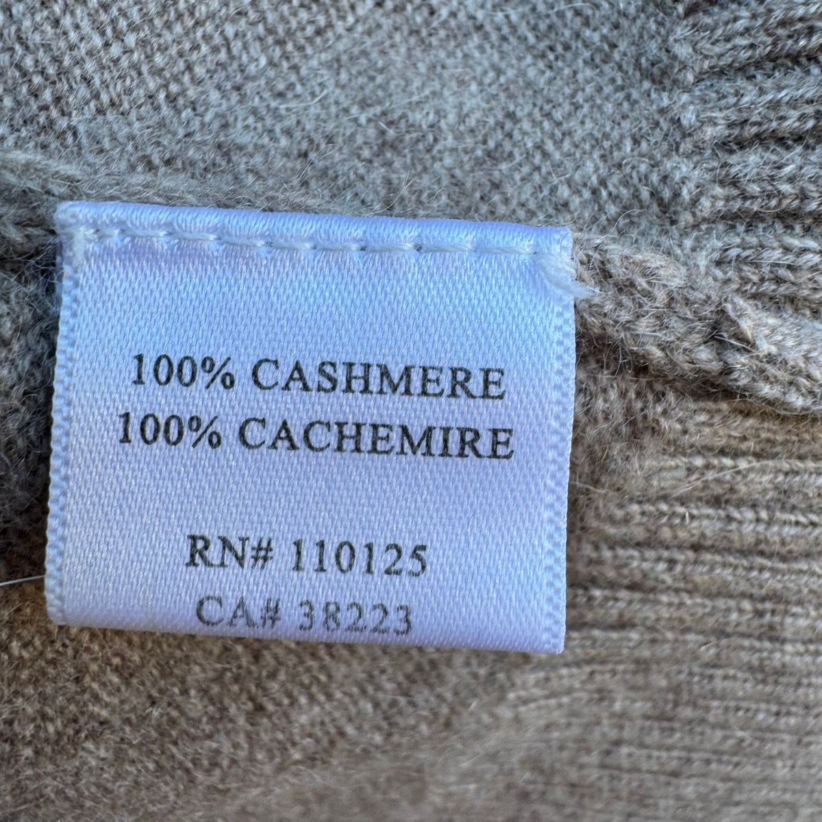 Qi Cashmere Quiet Luxury Minimalist Preppy Softcore Knit Pullover Sweater Tan XXS