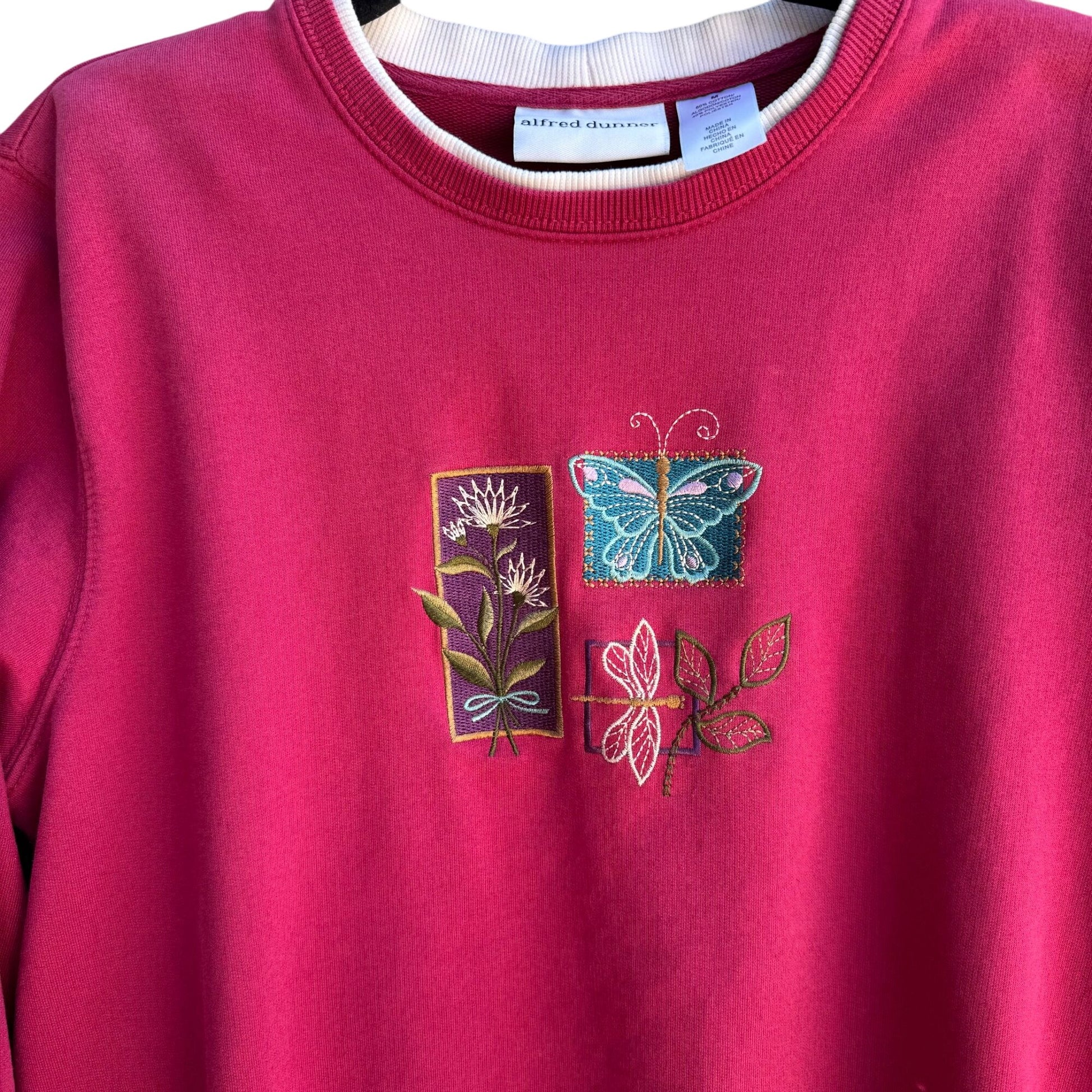 Alfred Dunner Vintage Embroidered Pink Crewneck Pullover Granny Cottage Sweatshirt