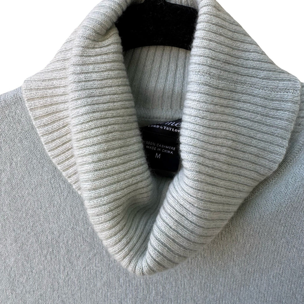 Lord & Taylor 100% Cashmere Quiet Luxury Old Money Turtleneck Sweater Blue M