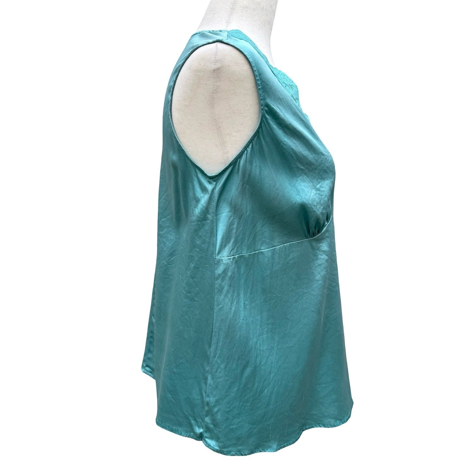 Vintage Y2K Turquoise Silky Lace Trim V-Neck Camisole Sleeveless Coquette Top M