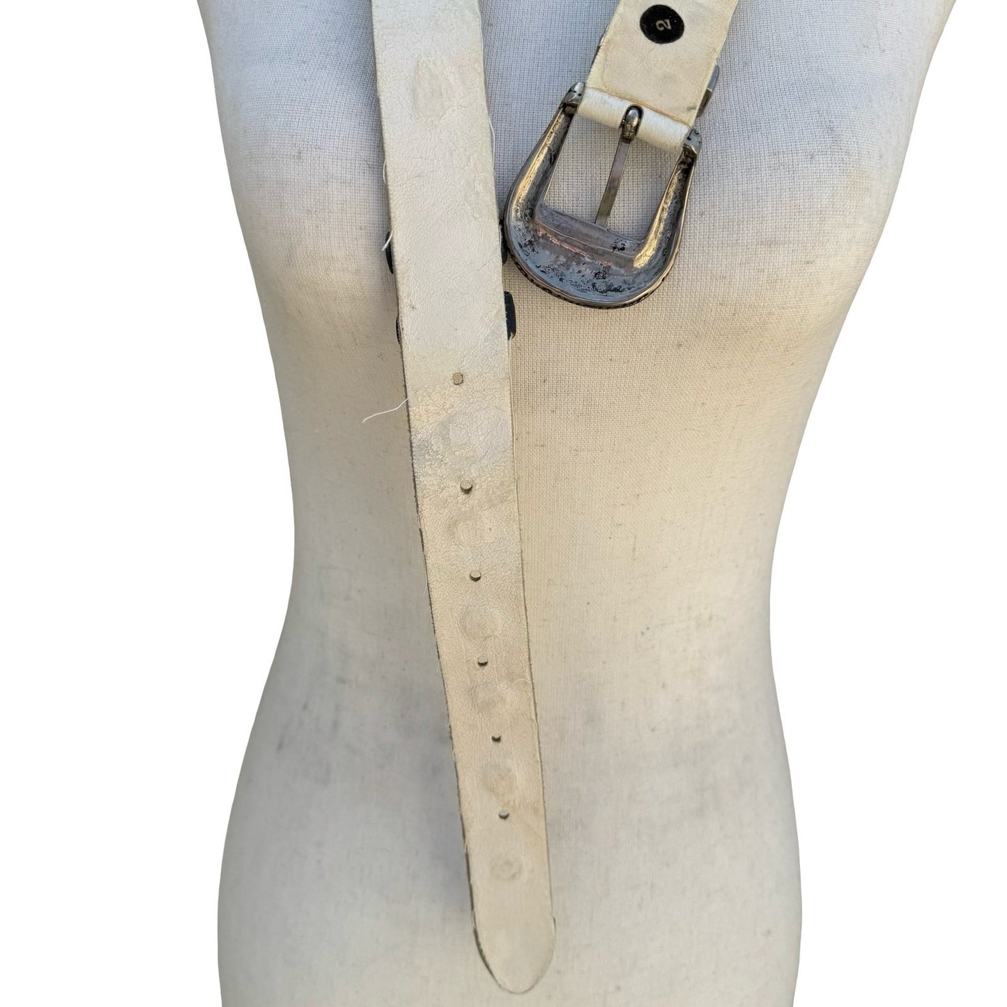 Lily Farouche Munich White Leather Western Belt Turquoise Silver Studded Concho