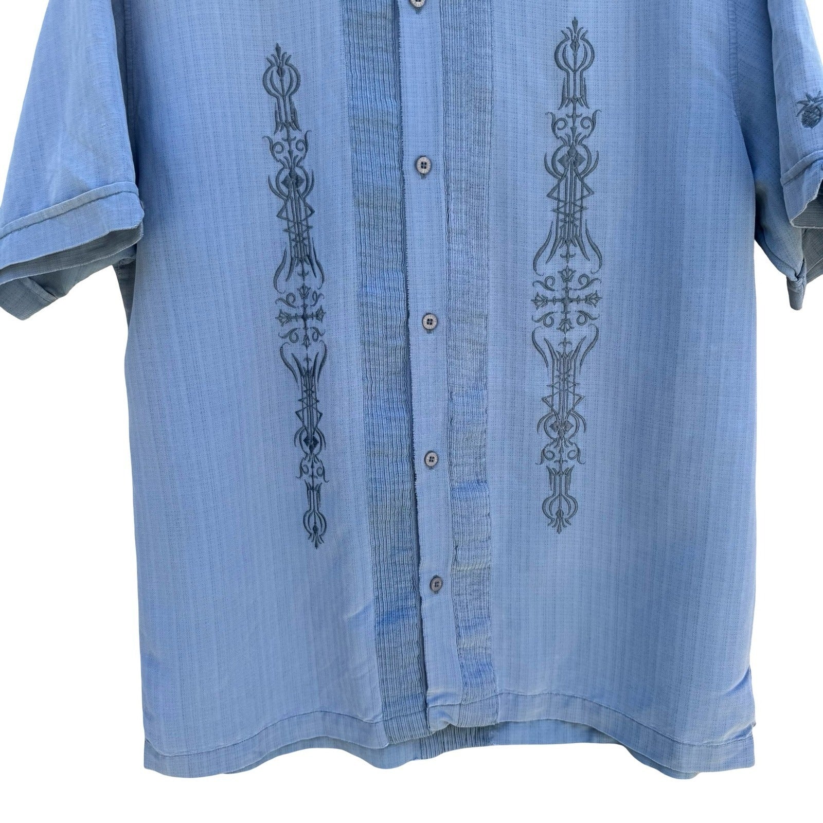 Cubavera Mens L Blue Embroidered Pintuck Guayabera Coastal Camp Shirt Aloha Cuba
