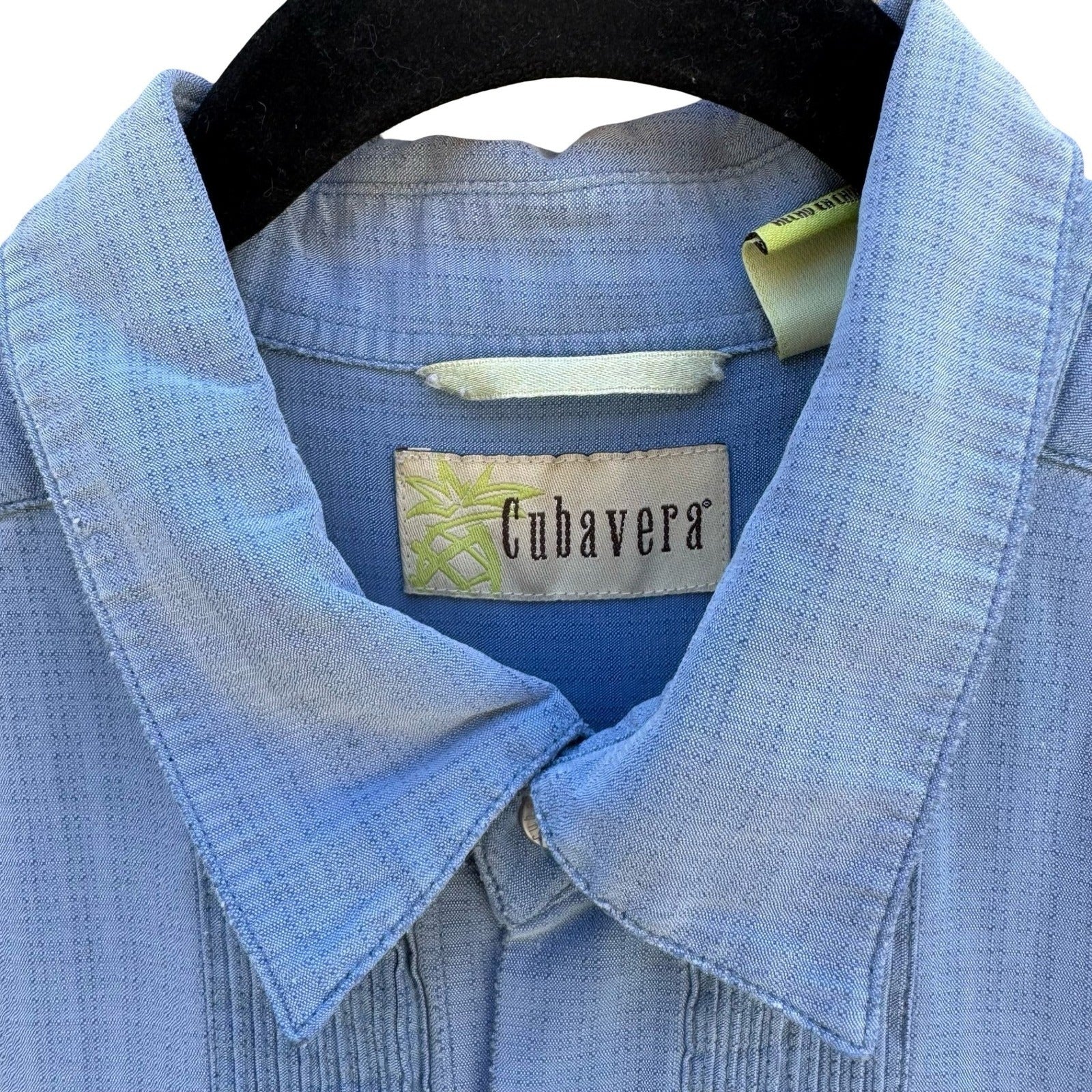 Cubavera Mens L Blue Embroidered Pintuck Guayabera Coastal Camp Shirt Aloha Cuba