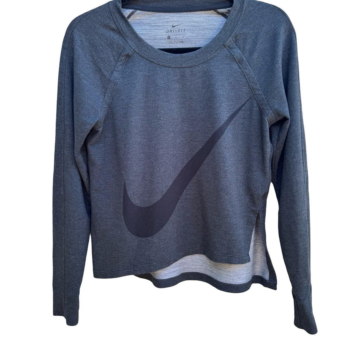 Nike Dri-FIT Athleisure Activewear Gorpcore Training High Low Logo Top Grey M
