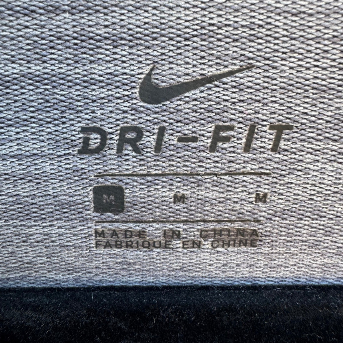 Nike Dri-FIT Athleisure Activewear Gorpcore Training High Low Logo Top Grey M
