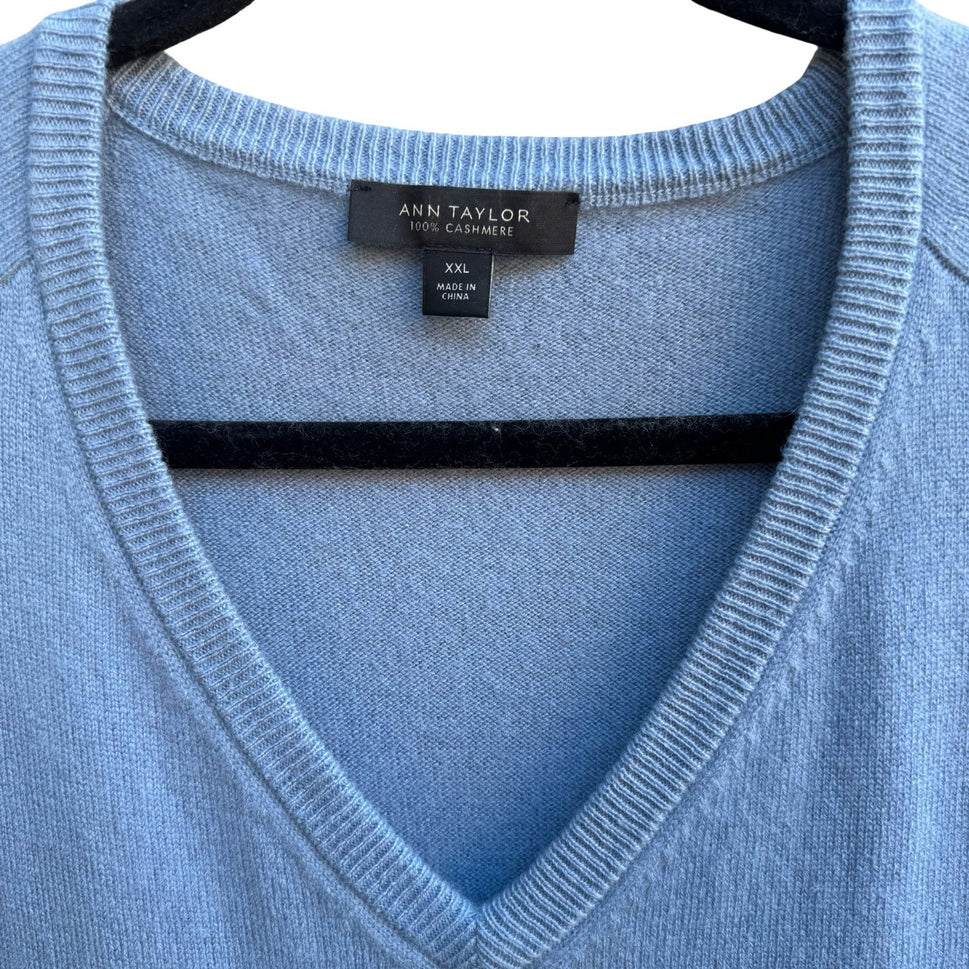 Ann Taylor 100% Cashmere Quiet Luxury Minimalist V-Neck Sweater Pastel Blue XXL