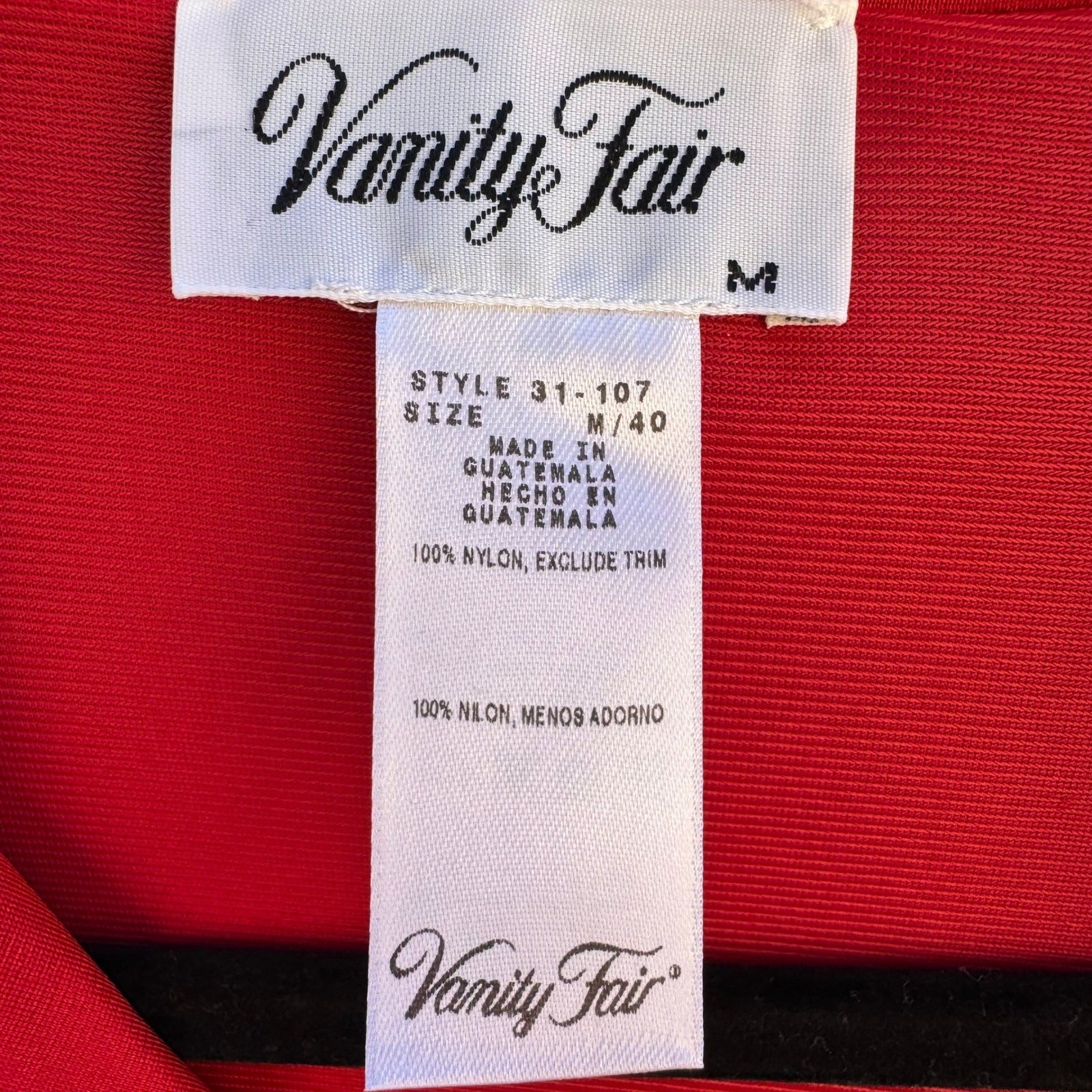 Vanity Fair Beauty Loungewear Embroidered Housecoat Sleepwear Robe Red M NEW