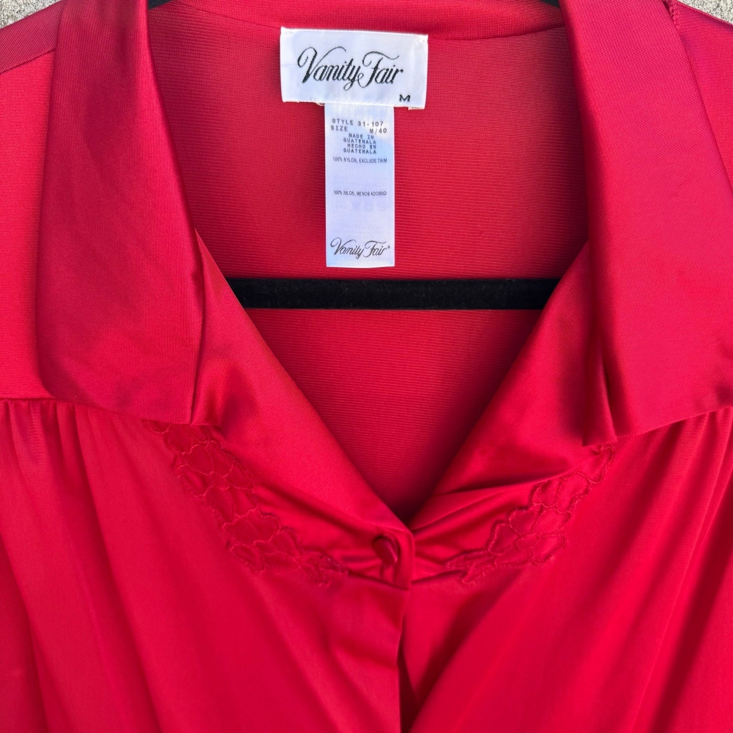 Vanity Fair Beauty Loungewear Embroidered Housecoat Sleepwear Robe Red M NEW