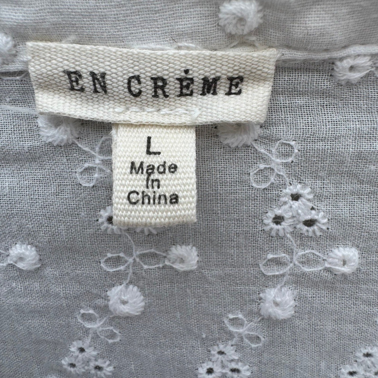 En Creme White Eyelet Button Down Shirt Floral Embroidery Cottage Blouse L Boho