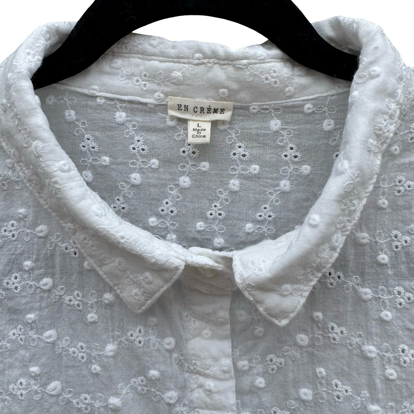 En Creme White Eyelet Button Down Shirt Floral Embroidery Cottage Blouse L Boho