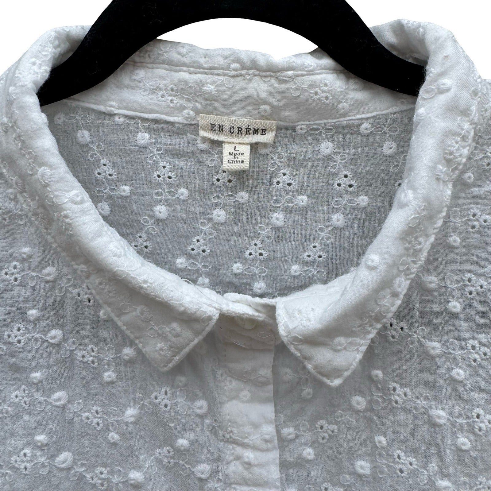En Creme White Eyelet Button Down Shirt Floral Embroidery Cottage Blouse L Boho