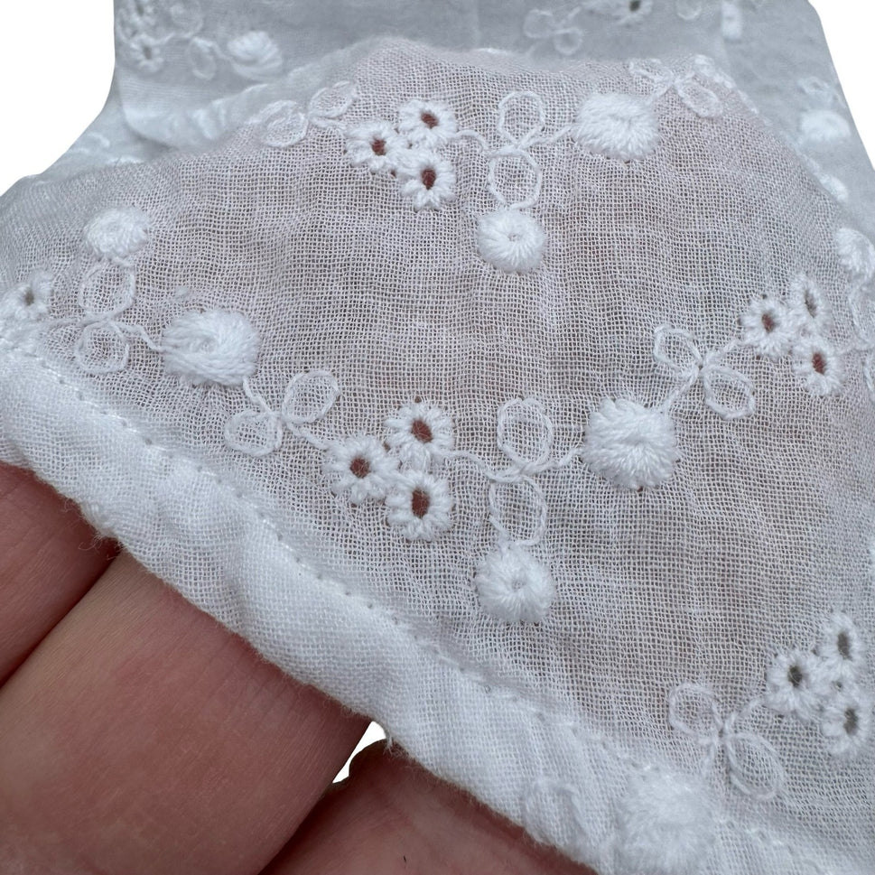 En Creme White Eyelet Button Down Shirt Floral Embroidery Cottage Blouse L Boho