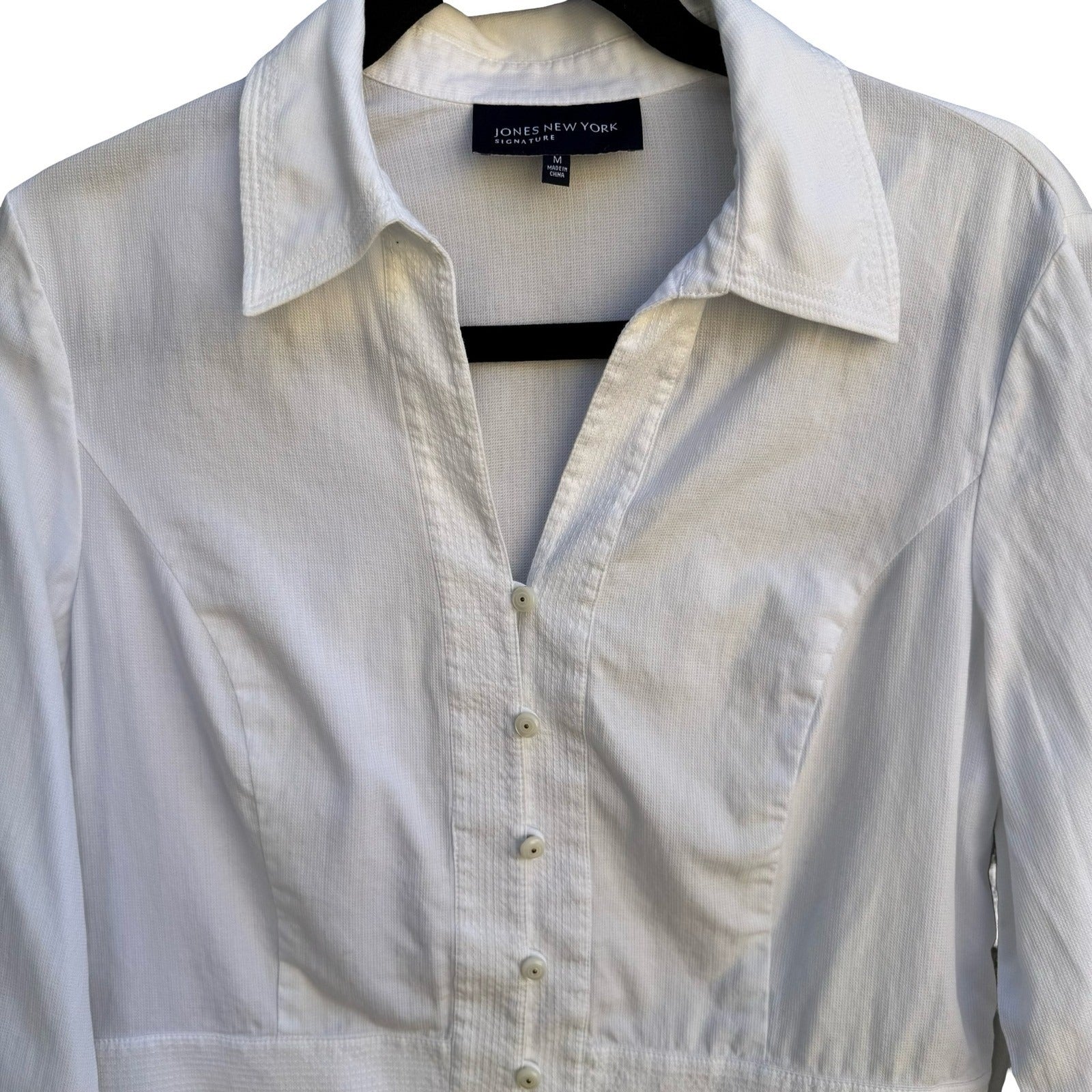 Jones New York Signature White Cotton Textured Button Down Shirt Sz M Minimalist