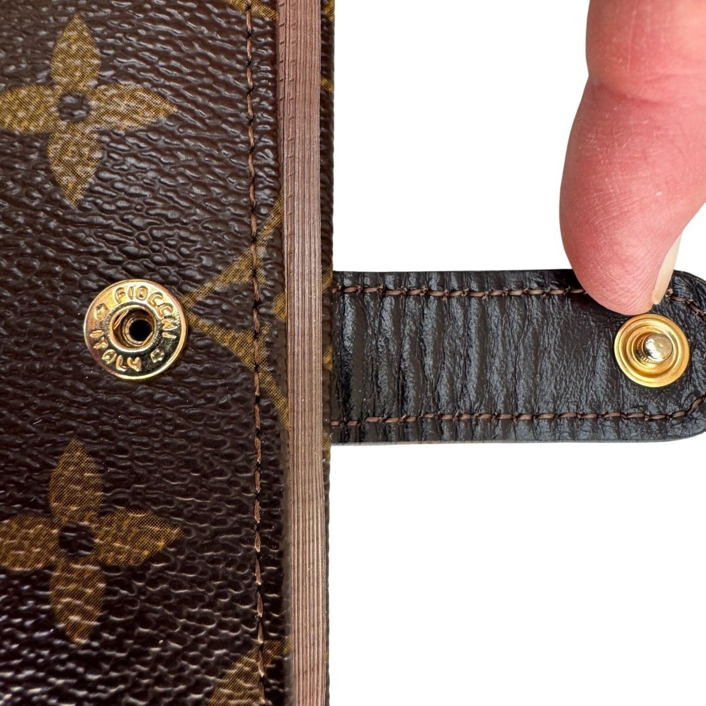 Louis Vuitton Monogram Canvas Vintage Card Holder Wallet Photo Album Snap Close