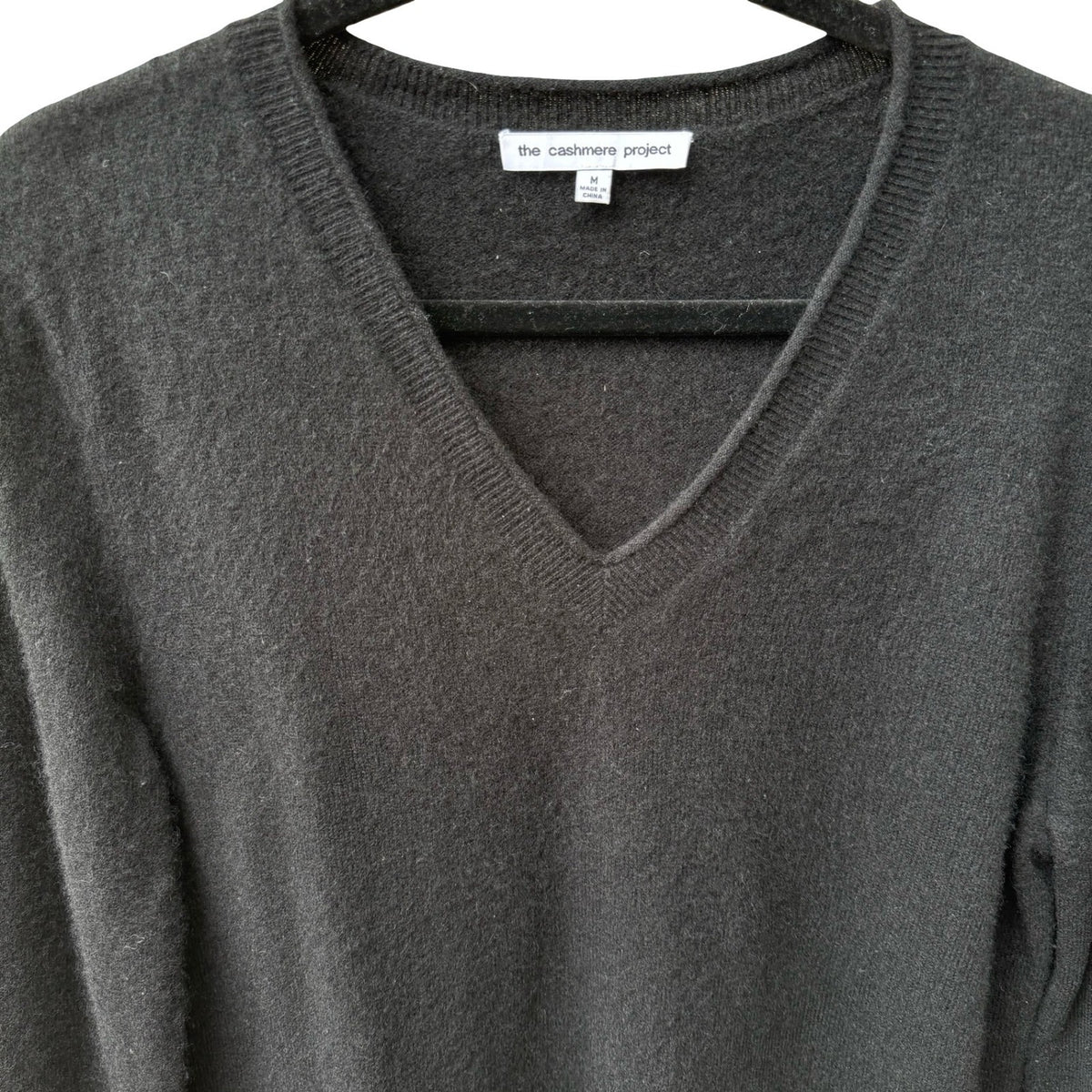 The Cashmere Project 100% Cashmere Quiet Luxury Minimalist Cozy Sweater Black M