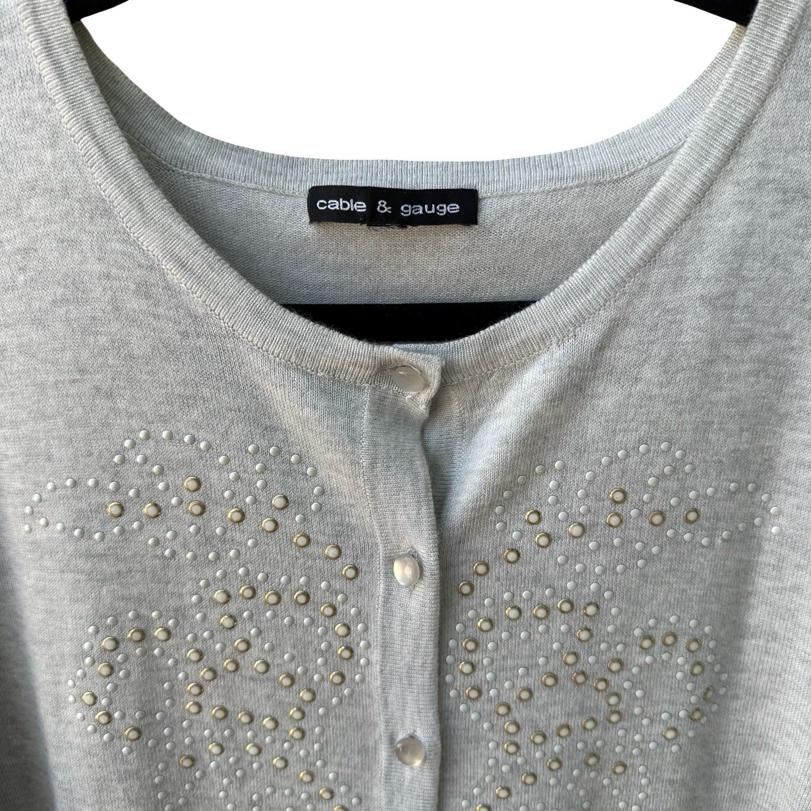 Cable & Gauge Preppy Minimalist Embellished Studded Knit Cardigan Sweater Grey L