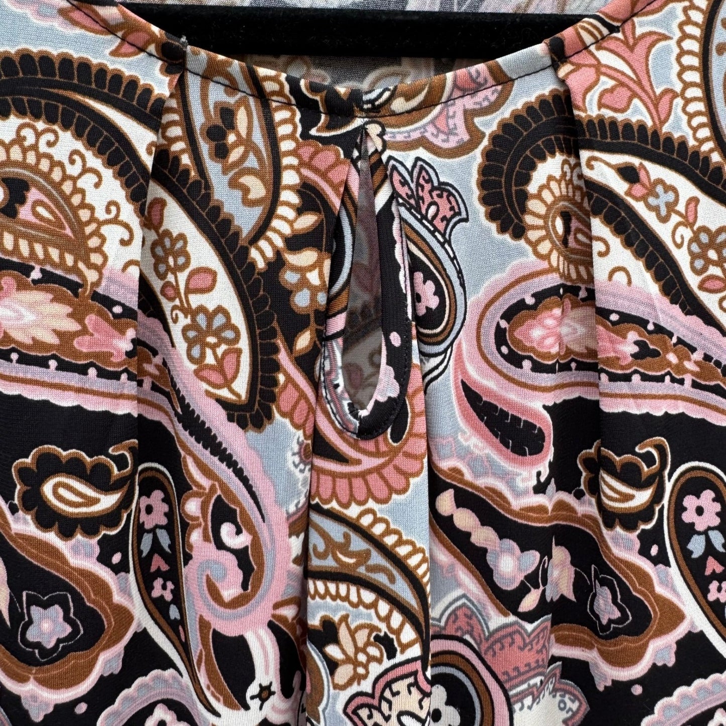 Kasper Womens Paisley Psychedelic Sleeveless Knit Top Pink Pleated Neck Mod Chic