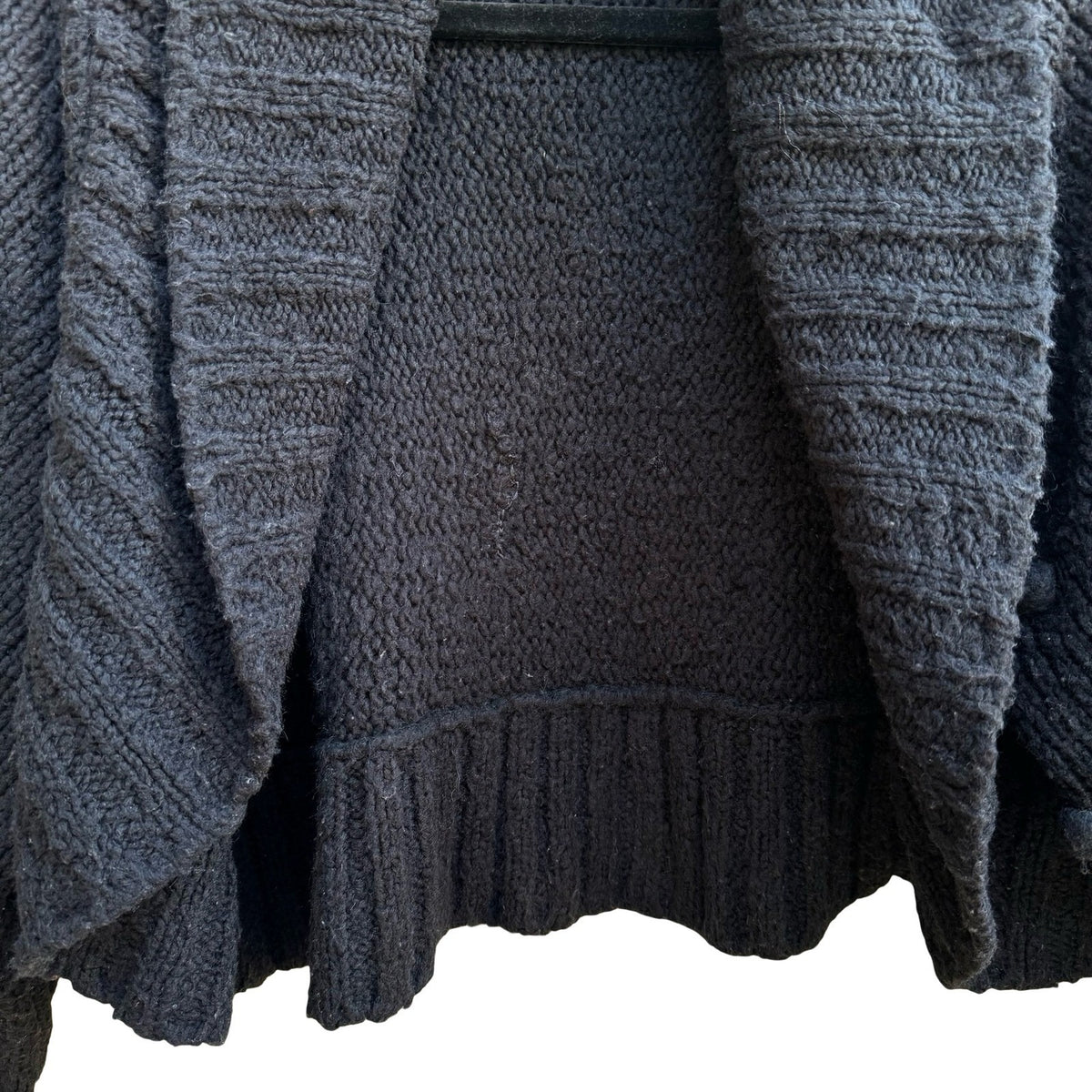 Mac & Jac Boho Whimsigoth Pom Pom Chunky Knit Shrug Bolero Cropped Cardigan M