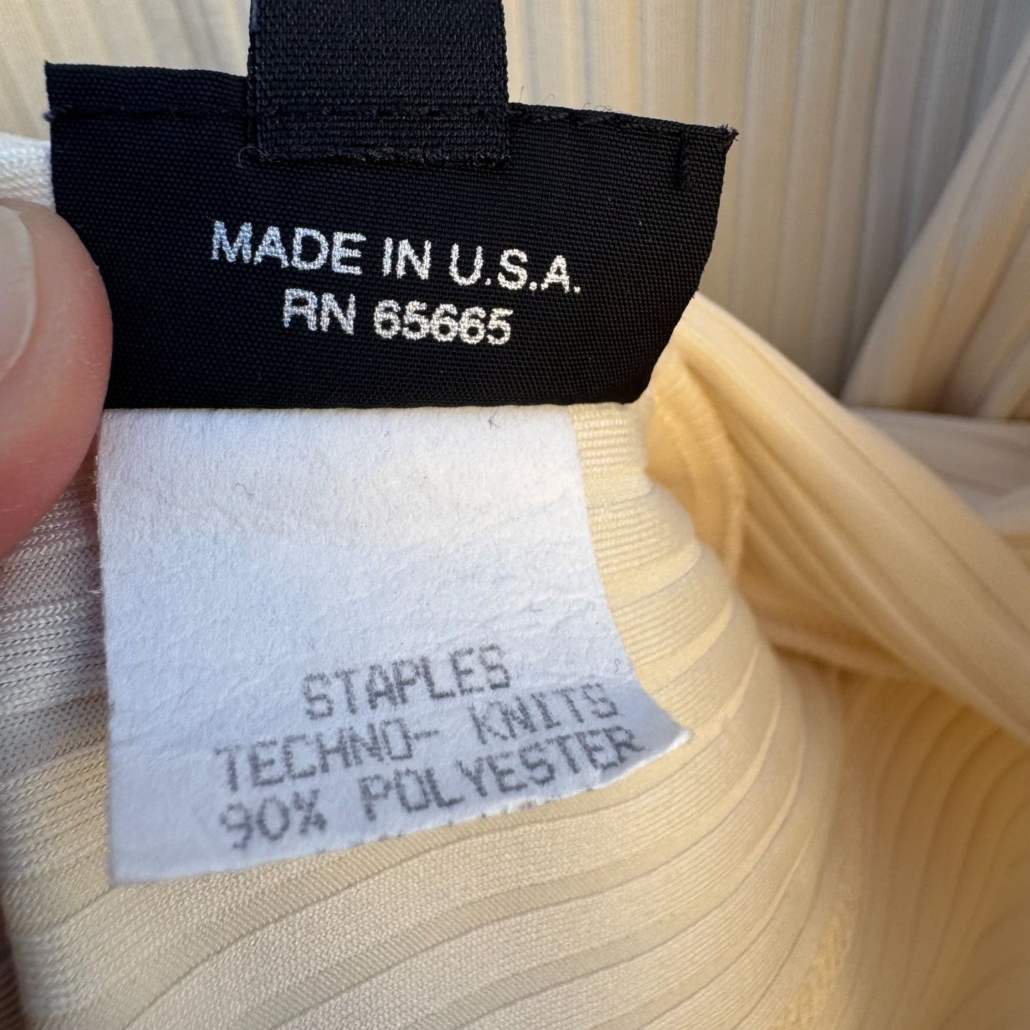 Staples Vintage Womens Ribbed Polyester Blend Long Sleeve Open Front Cream Cardigan