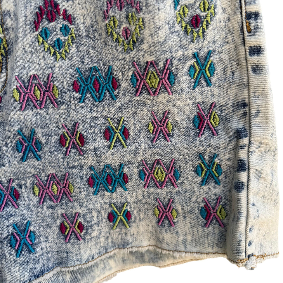 Dg2 By Diane Gilman Womens Embroidered Acid Wash Stretch Denim Cutoff Shorts 8