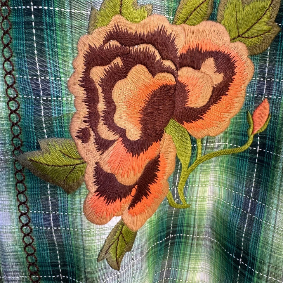 Diane Gilman DG2 Green Plaid Floral Embroidered Western Button Up Shirt M NEW