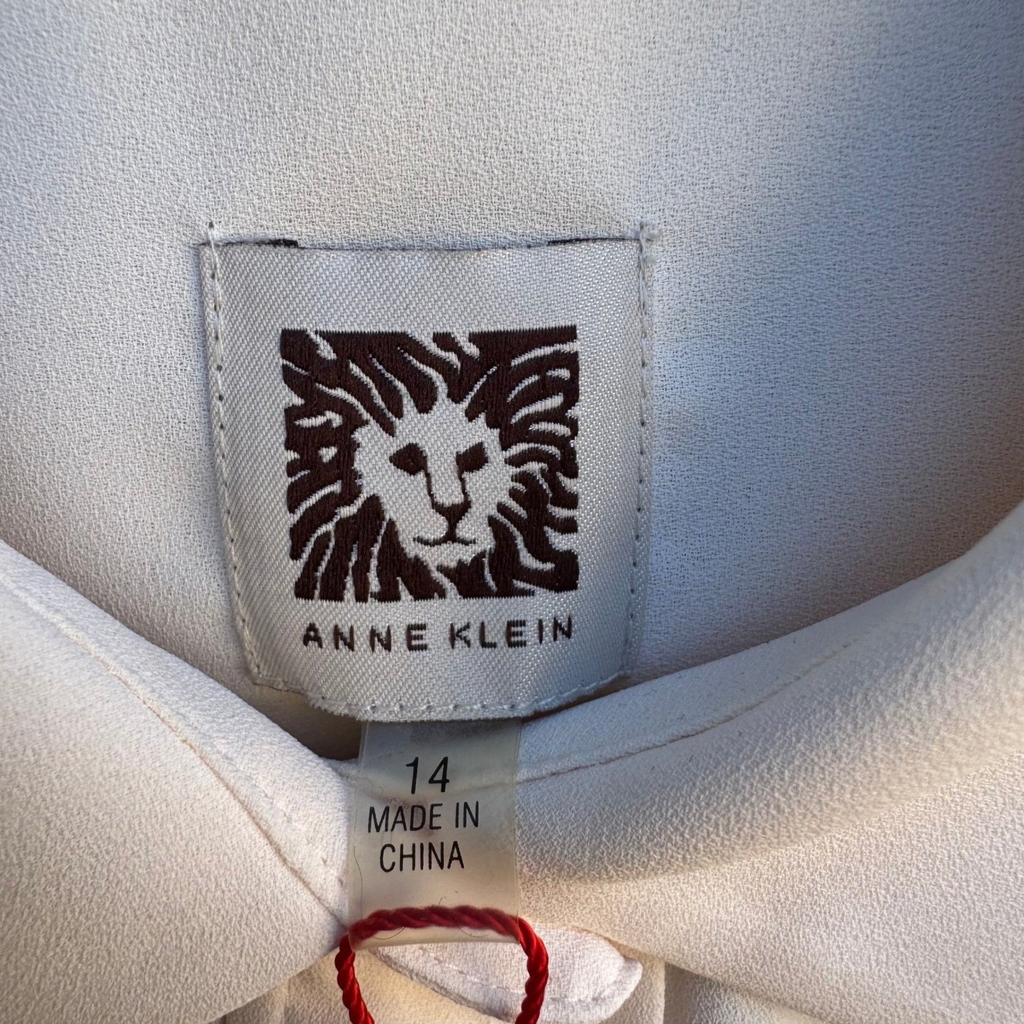 Anne Klein Minimalist Sleeveless Peter Pan Collar Blouse Off White Blouse 14