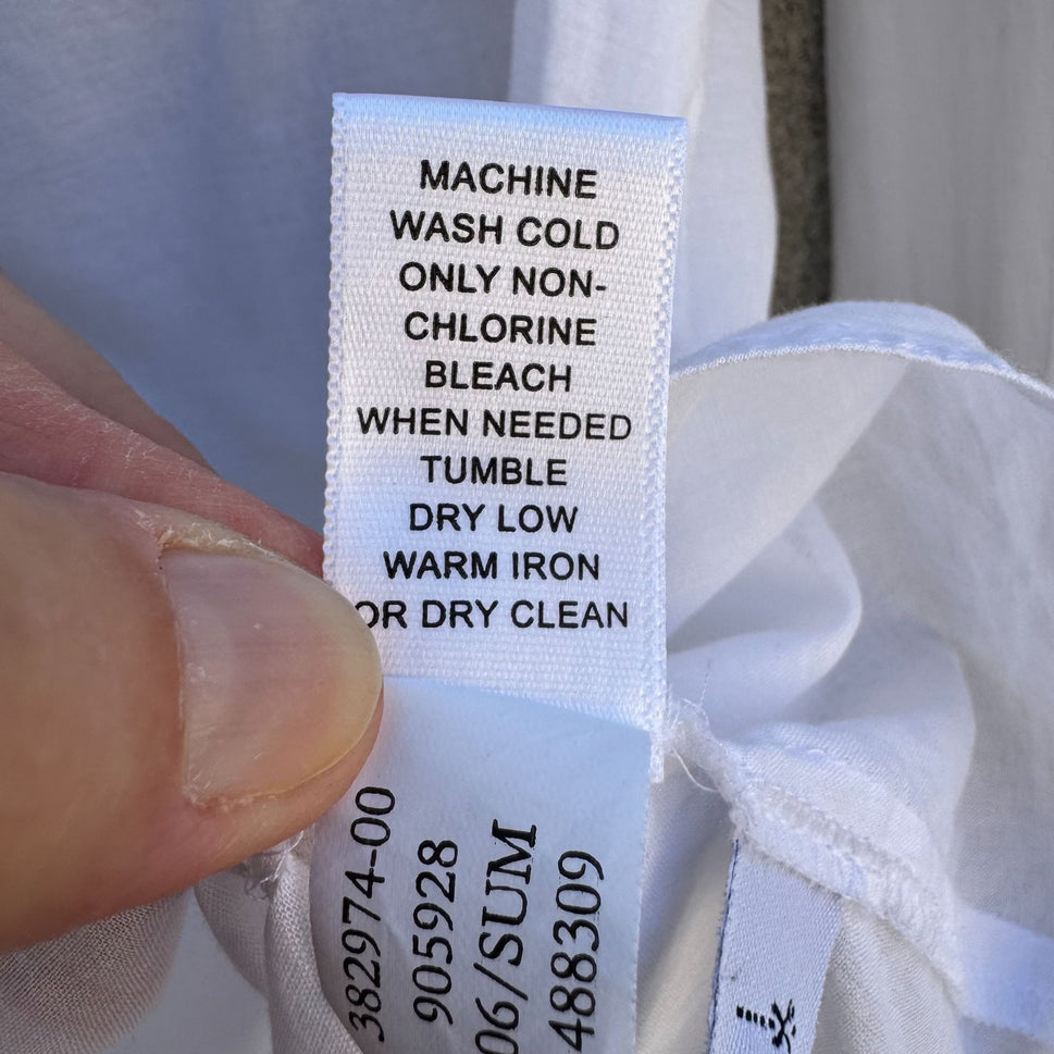 Banana Republic White Button Up Long Sleeve Chest Pockets Mandarin Collar Shirt