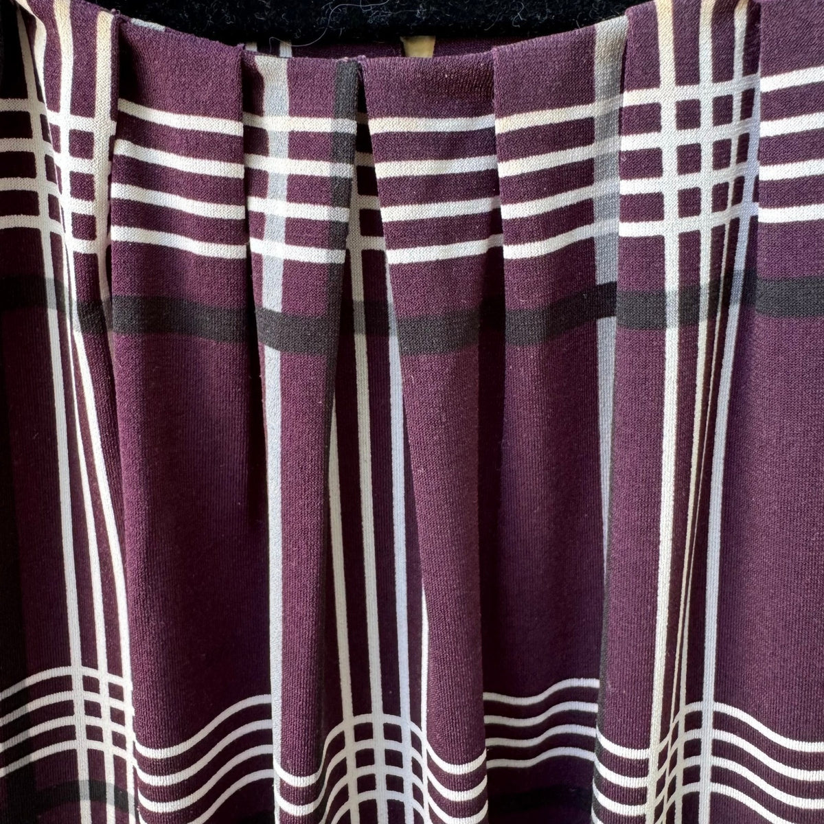 Calvin Klein Preppy Plaid Minimalist Pleated Neck Sleeveless Blouse Purple M