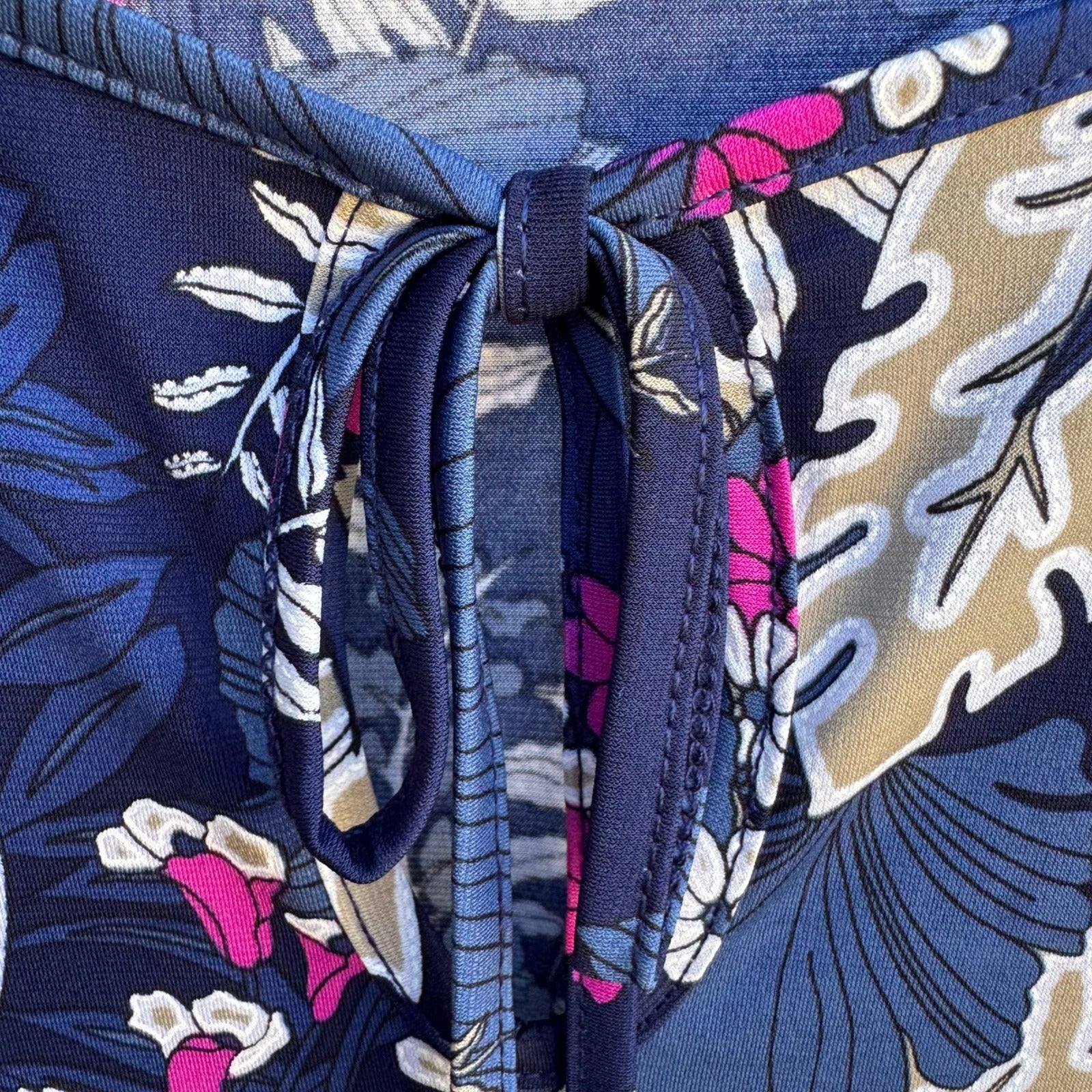 SJS Feminine Boho Flowy Tropical Floral Sleeveless Navy Smocked Blouse L NEW