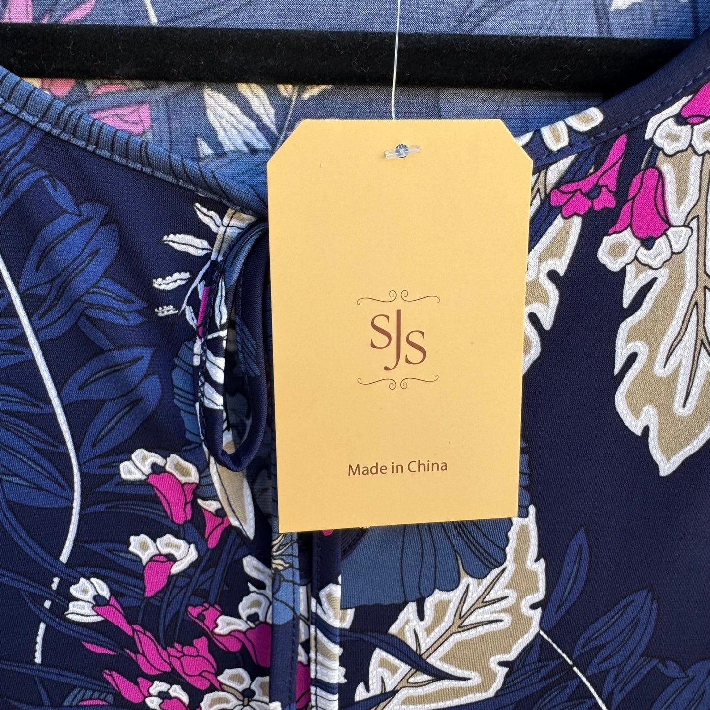 SJS Feminine Boho Flowy Tropical Floral Sleeveless Navy Smocked Blouse L NEW