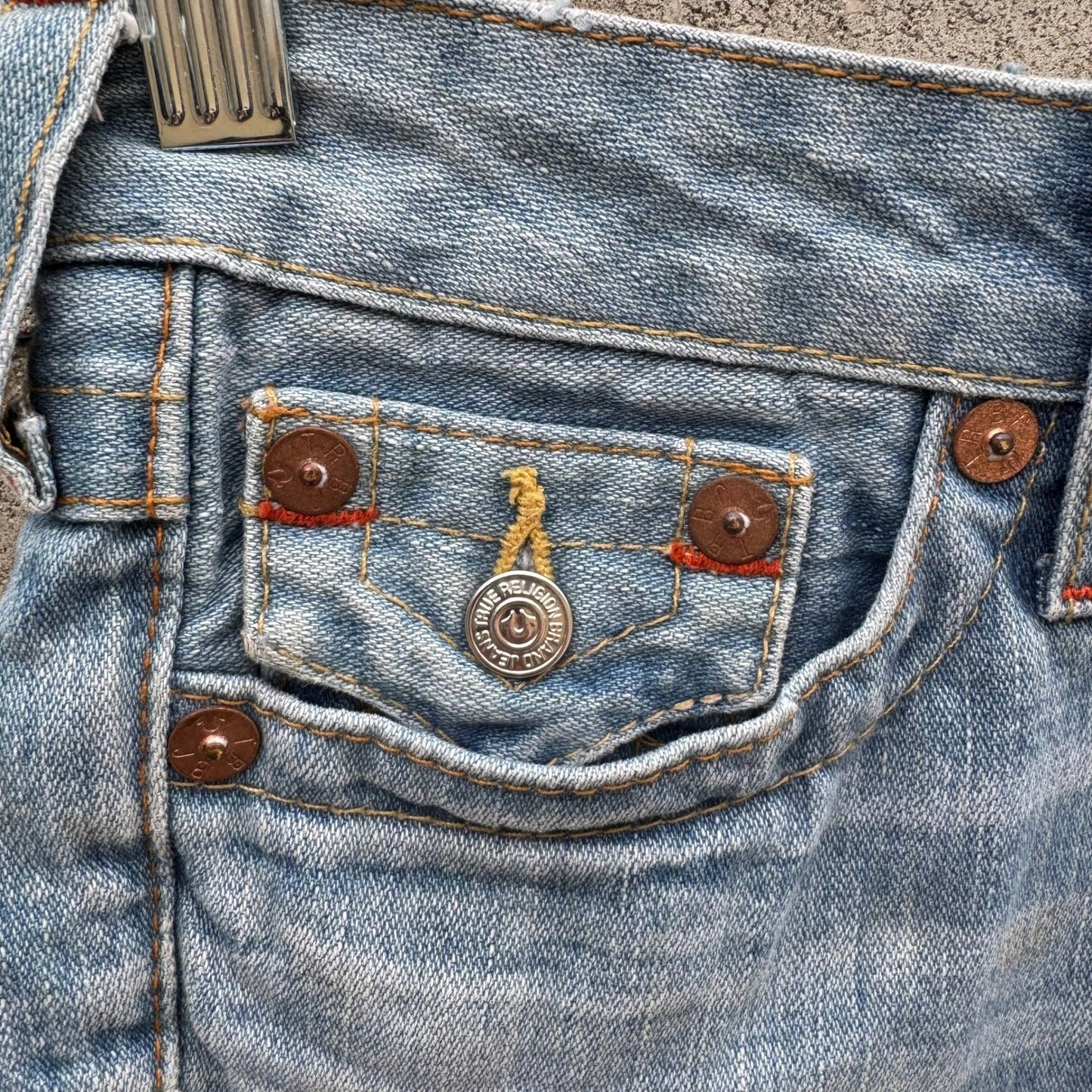 True Religion Joey Vintage Y2K Trashy Low Rise Denim Cut Off Shorts 26 Coachella