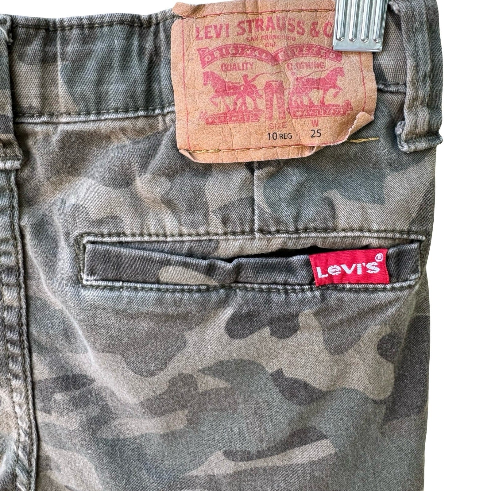 Levis Camo Utility Cargo Shorts Regular Green Camouflage Skate Outdoor Boys 10