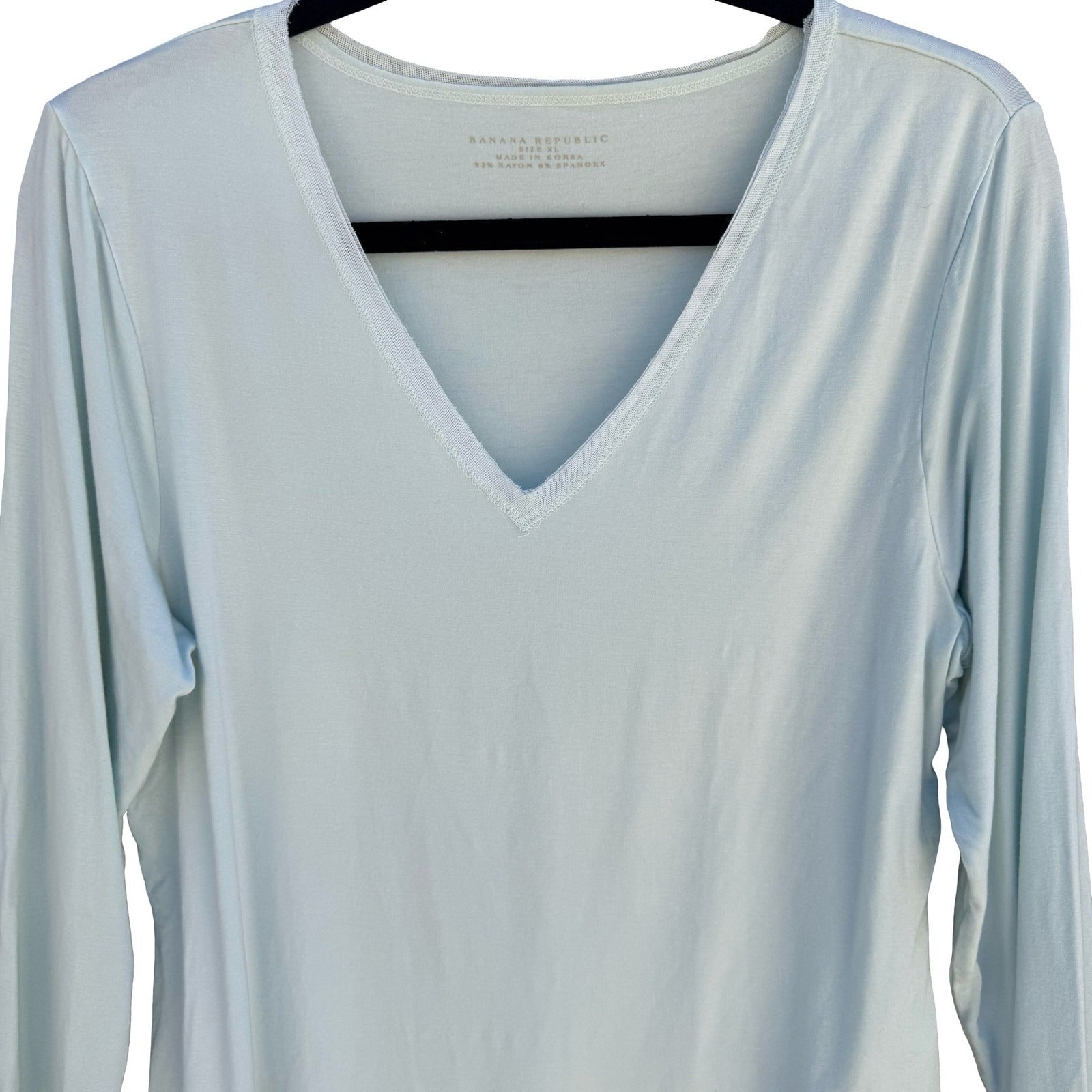 Banana Republic MInimalist V-Neck Layering Mesh Trim Top Womens XL Pastel Blue