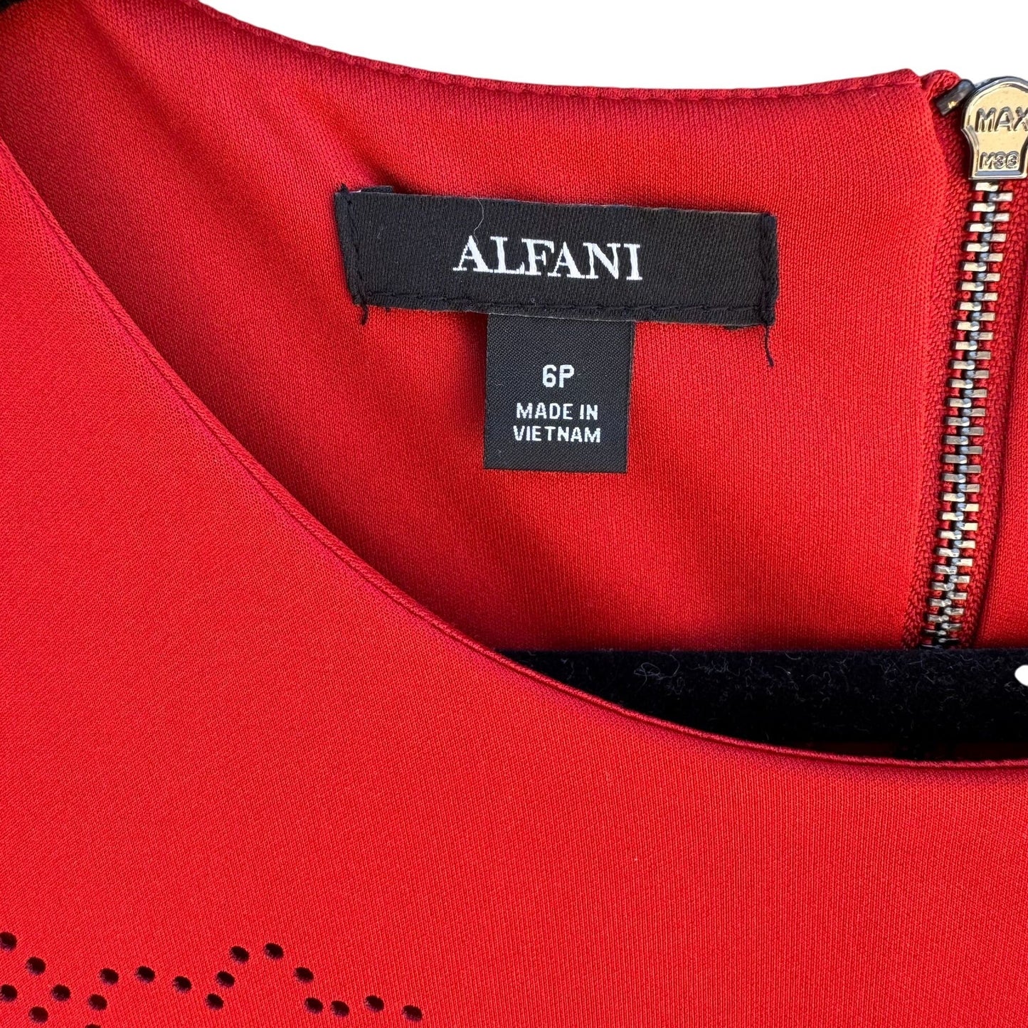 Alfani Red Bell Sleeve Scoop Neck Floral Cutouts Knee-Length Shift Dress 6P