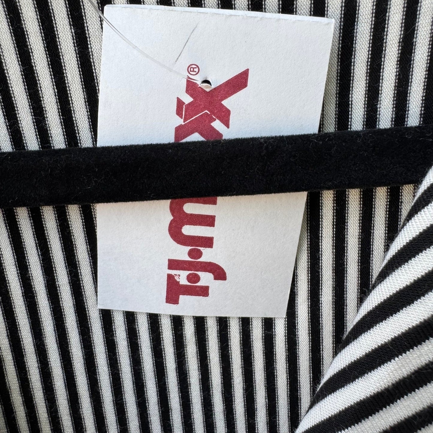 Kim & Cami Minimalist Preppy Nautical Mod Striped Tie Front Sleeveless Top L NEW