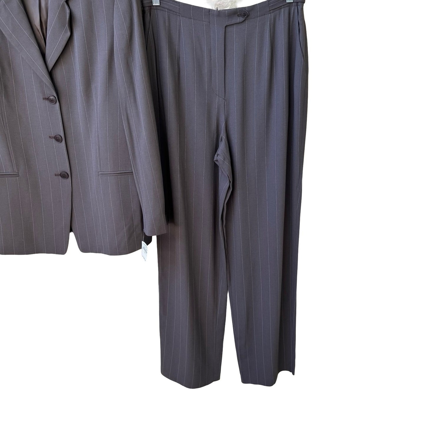 Giorgio Armani Le Collezioni Vintage Pinstripe Pant Suit Brown Wool Blend 14 NEW