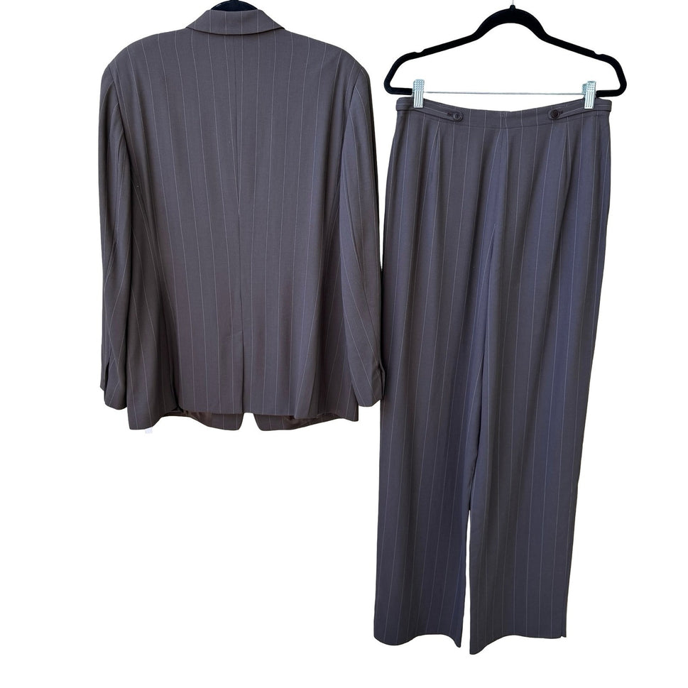 Giorgio Armani Le Collezioni Vintage Pinstripe Pant Suit Brown Wool Blend 14 NEW