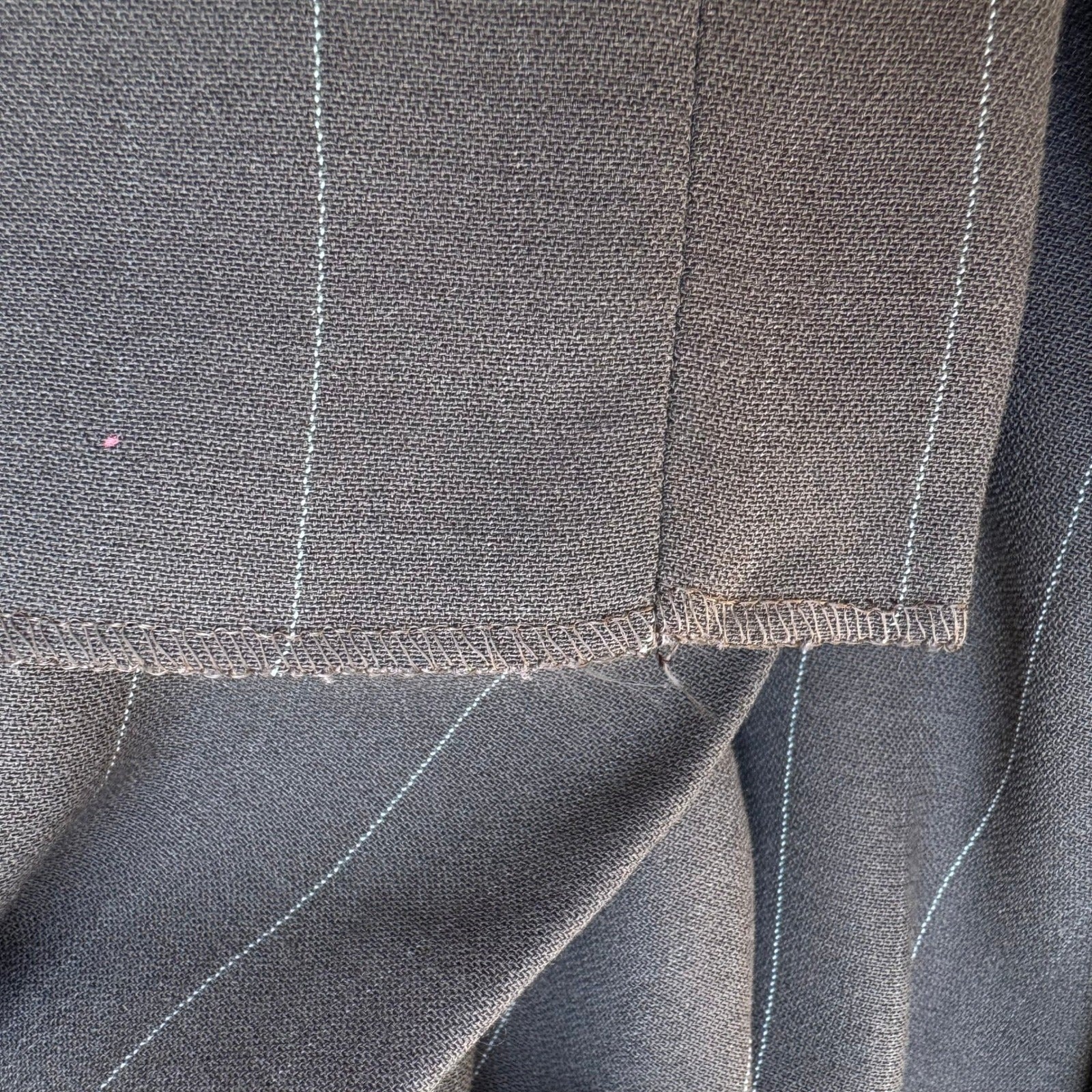 Giorgio Armani Le Collezioni Vintage Pinstripe Pant Suit Brown Wool Blend 14 NEW